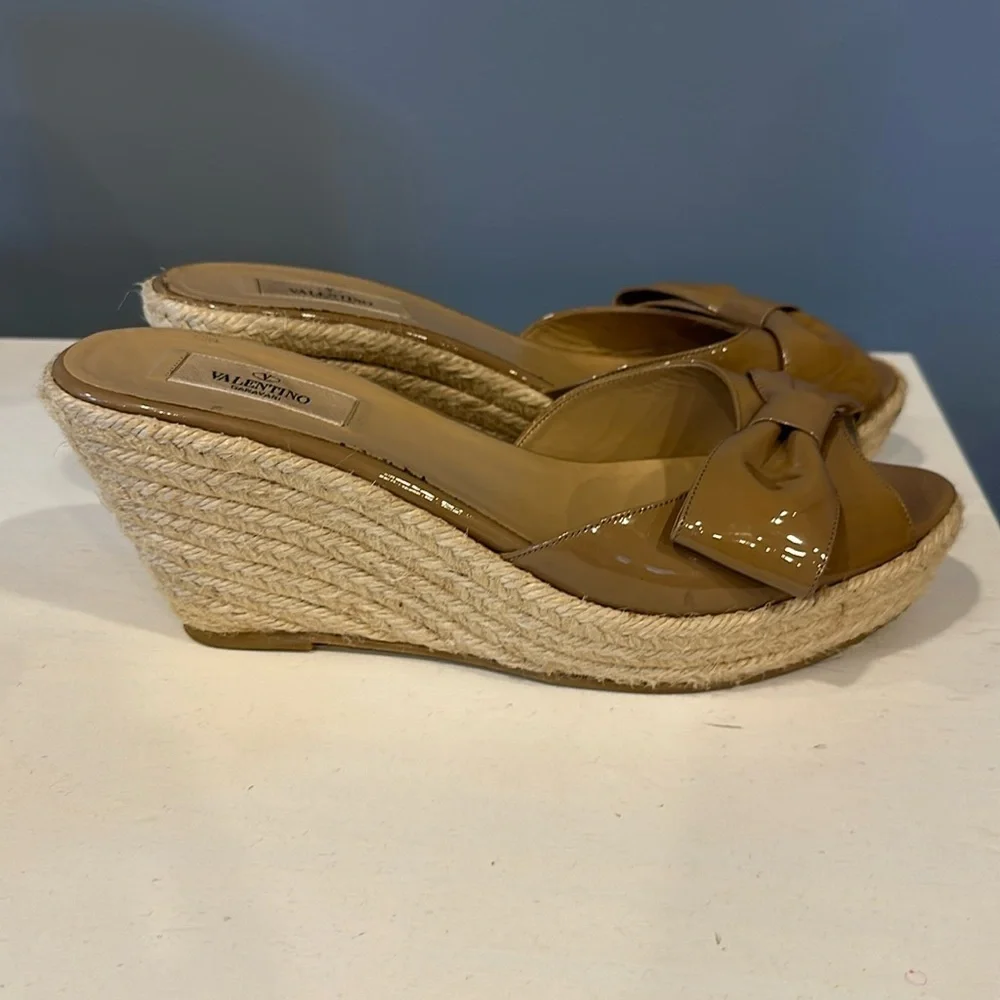 Valentino Garavani Patent Leather Espadrilles Size 41 US 9.5